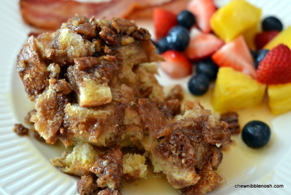Slow Cooker French Toast Casserole - Chew Nibble Nosh