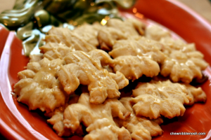 Spiced Brown Butter Spritz Cookies with Salted Caramel Glaze - Chew Nibble Nosh #OXOGoodCookies