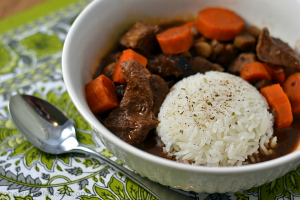 Slow Cooker Moroccan-Spiced Beef Stew - Chew Nibble Nosh.