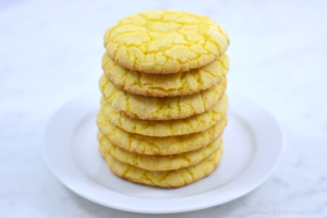 Easy Lemon Crinkle Cookies - Chew Nibble Nosh