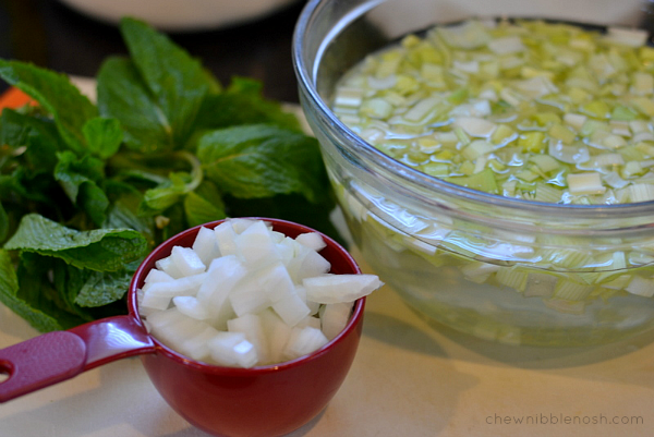 Spring Pea Soup - Chew Nibble Nosh 1