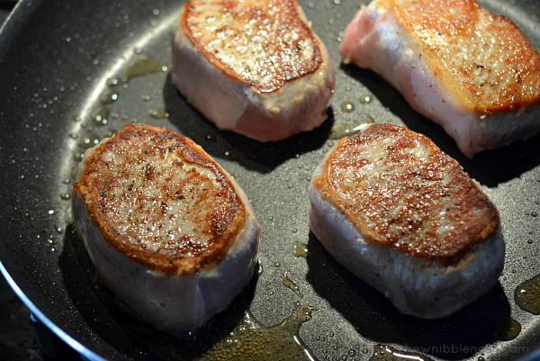 Pork Chops with Balsamic Roasted Vegetables and Gorgonzola - Chew Nibble Nosh 4