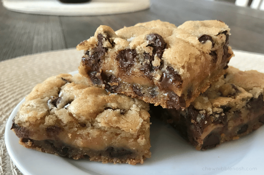 Salted Caramel Chocolate Chip Cookie Bars